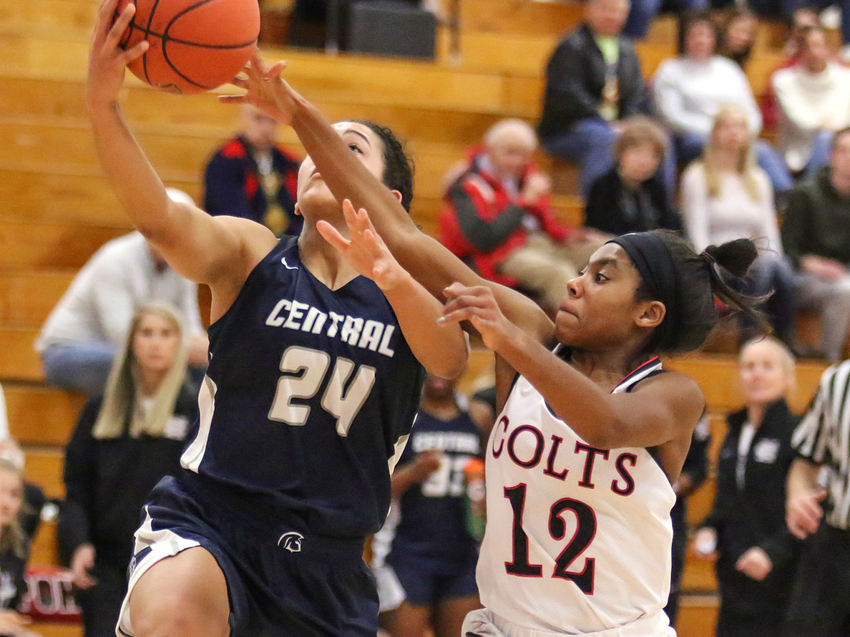 Parkway Central vs. Francis Howell Central girls basketball